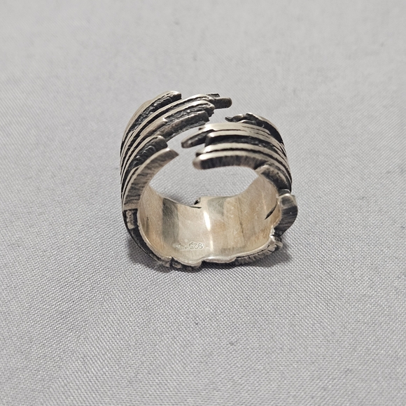 Textured Silver Ring - Picture 3 of 6